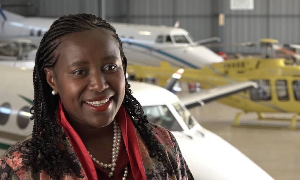 Comissária de Bordo Sul-Africana foi rejeitada e fundou a sua própria Companhia Aérea